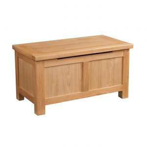 Maiden Oak Blanket Box