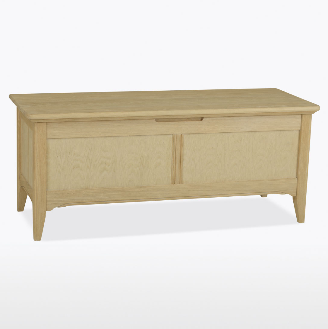Stag New England Blanket Chest