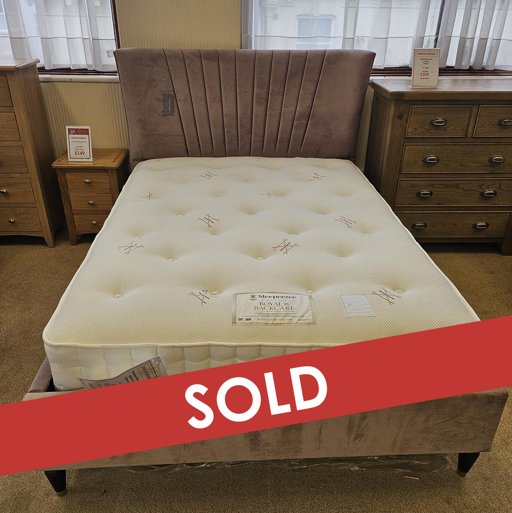 Libra 135cm Bedstead